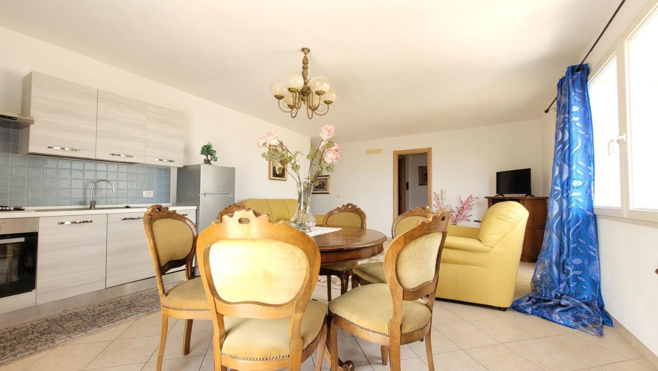 Вилла Residenza La Pineta Орозеи Экстерьер фото